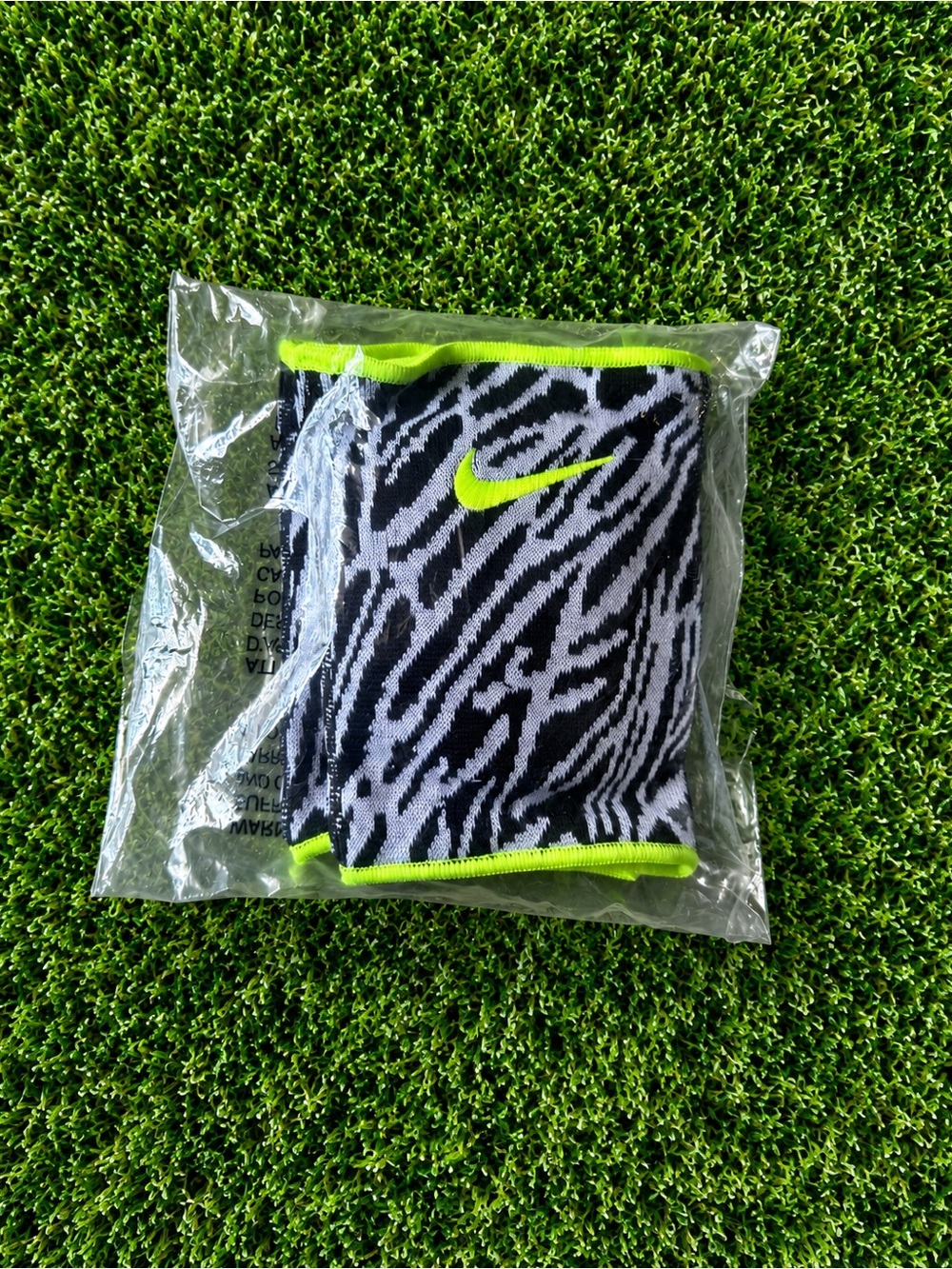 Nike Black & White Zebra Print Knee Pads for any sports NEW (NWT) Unisex